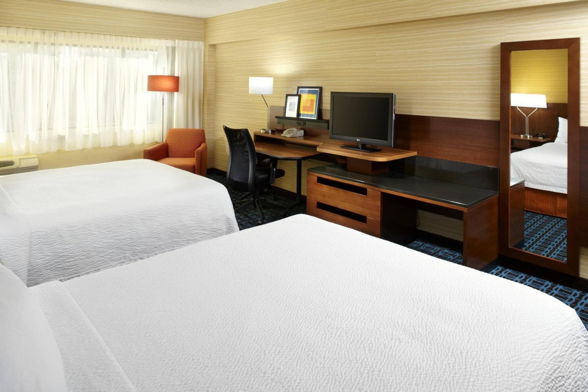 Fairfield Inn & Suites Парсипанни Экстерьер фото
